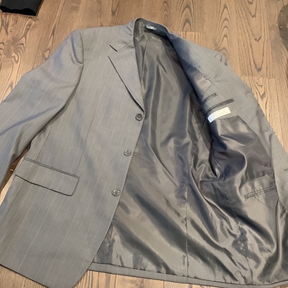 Suit jacket - Picture 2 of 5
